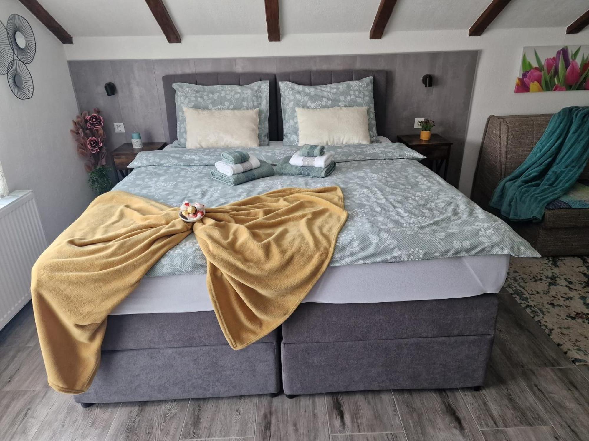 Apartmán Ana Gračac Exteriér fotografie
